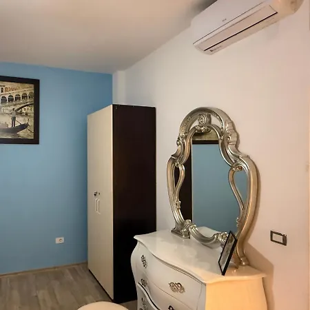 22 * Shkodër